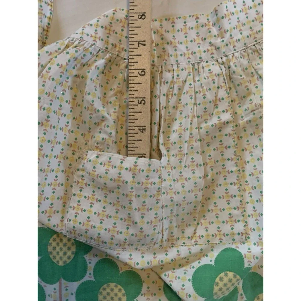 Vintage 70s Retro Grandma Floral Half Apron w/ Pocket Cute!!